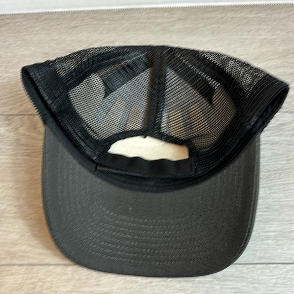 DUCKS UNLIMITED Black & Olive Green Cap - Picture 9 of 9